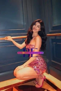 Pornstar Sunny Escort girl