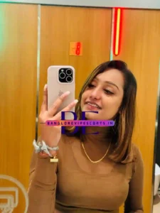 Pictures of Preeti Escort Girl