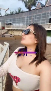 Punjabi call girl Jasleen