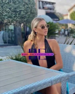 Pictures of Selena Escort Girl