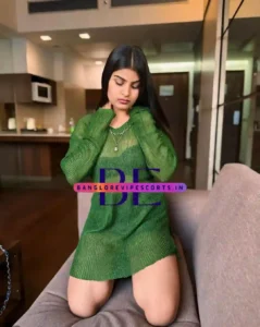 Pictures of Simran Escort Girl