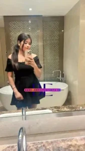 Pictures of Nisha Escort Girl