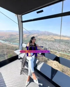 Pornstar Julia Escort girl