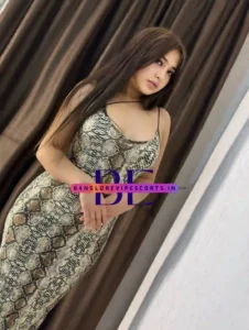 Latina Violet Escort profile
