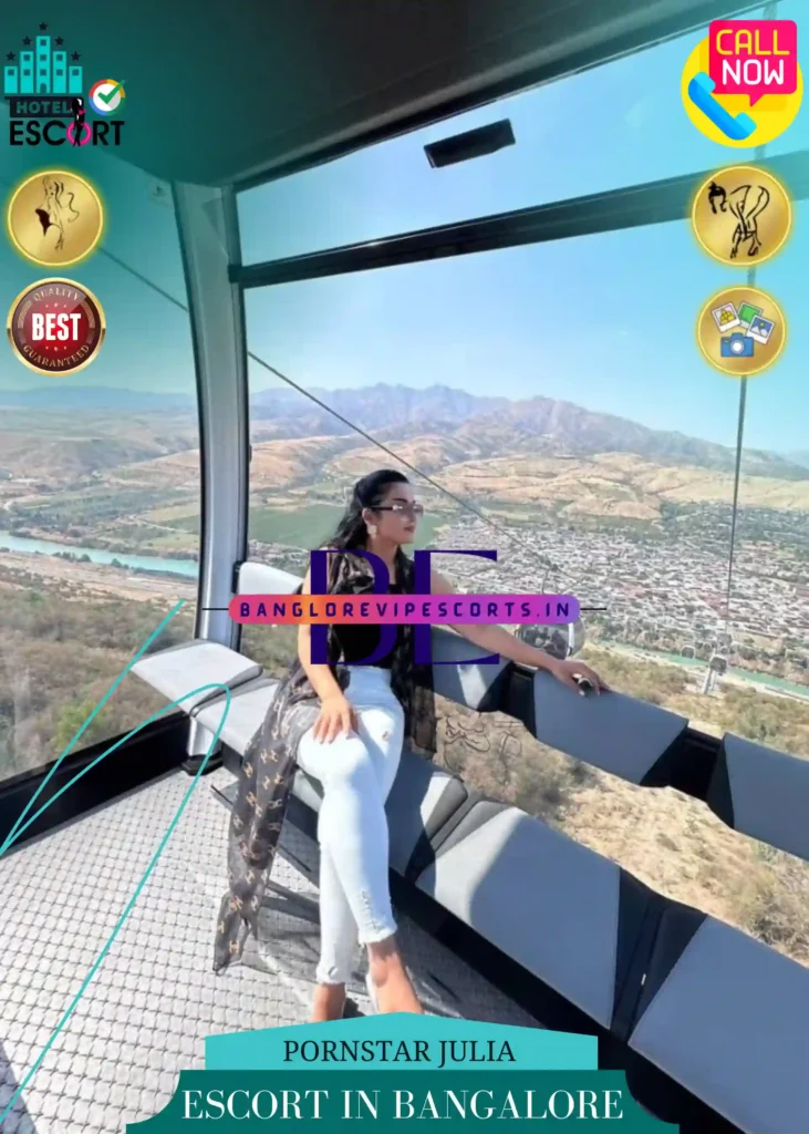 Pornstar Julia Escort girl