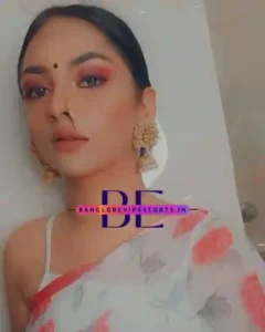 Pictures of Alia Escort Girl