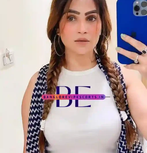 Pictures of Aisha Escort Girl