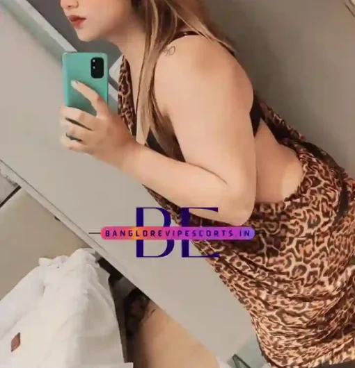 Pictures of Shweta Escort Girl