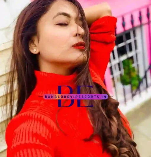 Images of a Working Lady