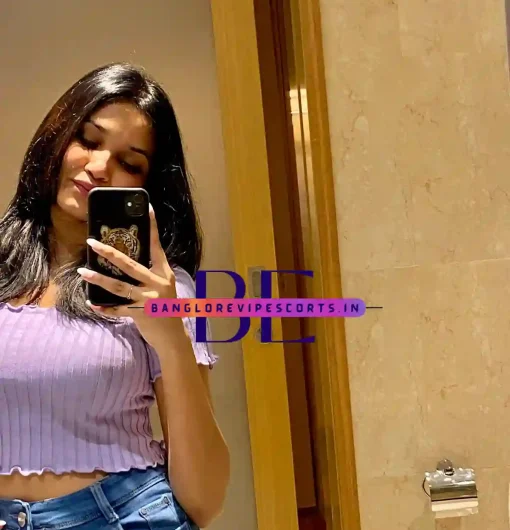 Photos of Suhana Escort Girl