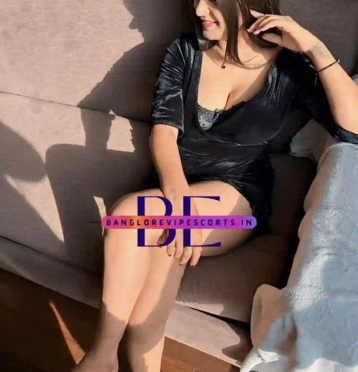 Photos of Simran Escort Girl