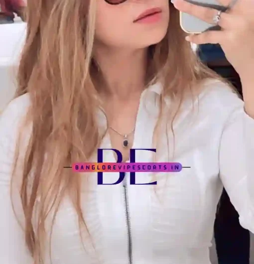 Photos of Aisha Escort Girl