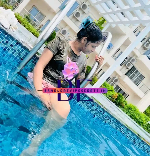 Images of a Working Lady