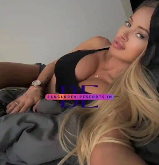 Pictures of Nova Escort Girl