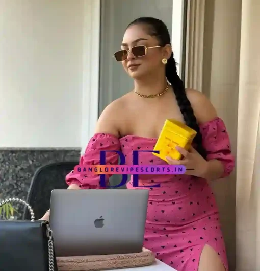 Images of a Working Lady