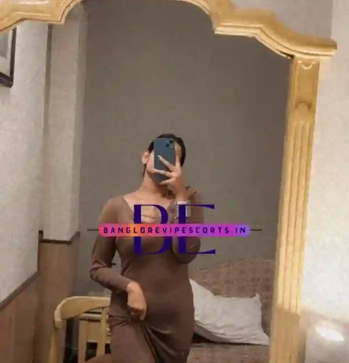 Images of a Working Lady