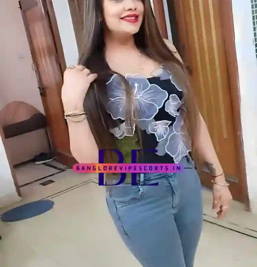 Pictures of Miya Escort Girl