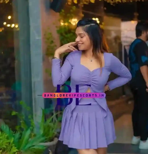 Images of a Working Lady