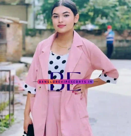 Images of a Working Lady