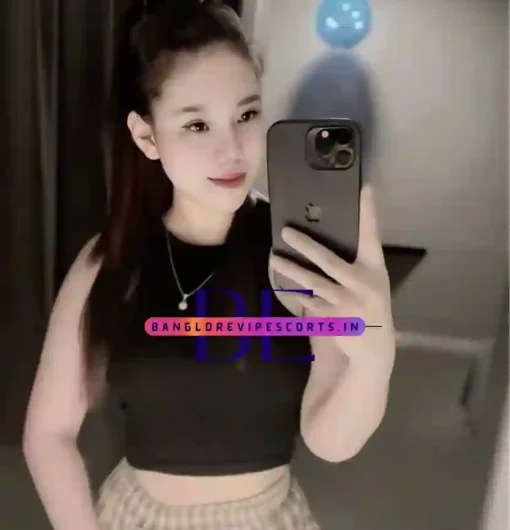 Photos of Ye-Jun Escort