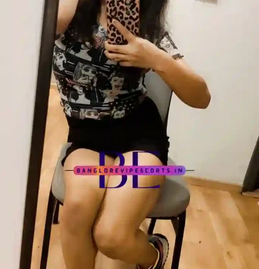 Photos of Kangana Escort Girl