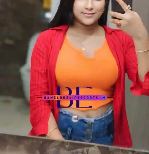 Escort Profile of Monica