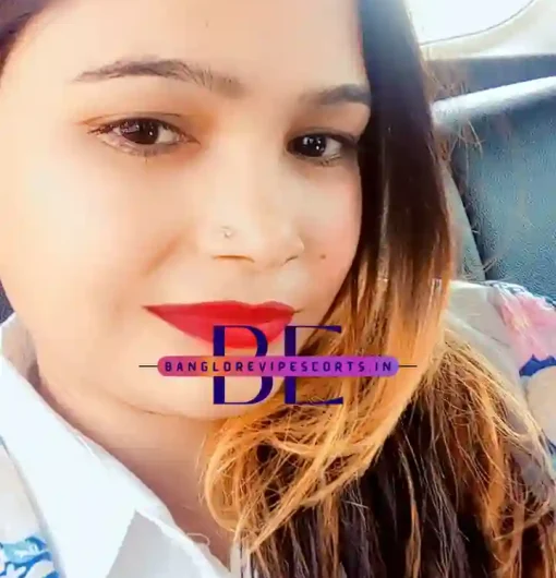 Photos of Sonali Escort Girl