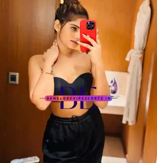 Photos of Fatima Escort Girl