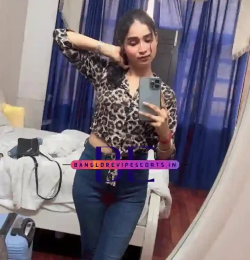 Pictures of Nusrat Escort Girl