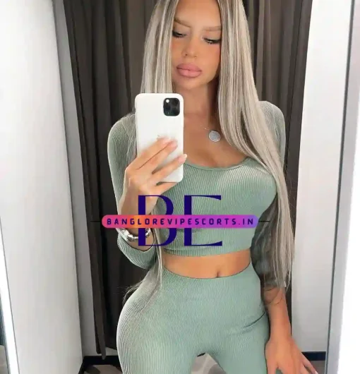 Pictures of Selena Escort Girl