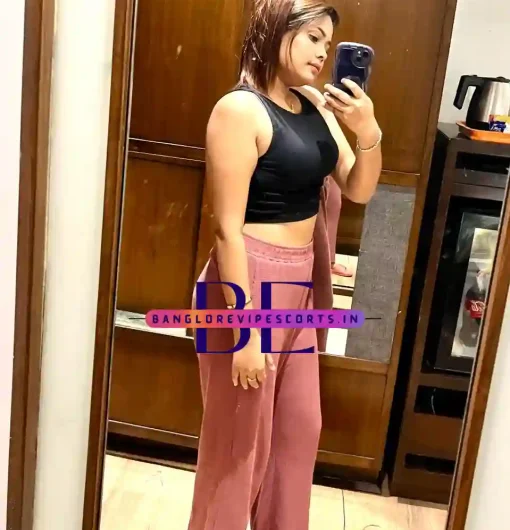 Photos of Ishani Escort Girl