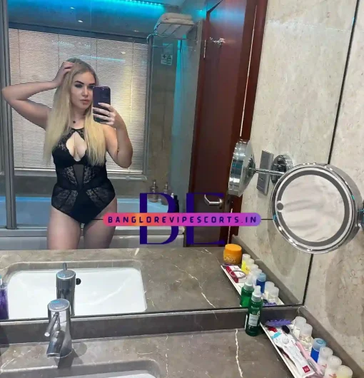 Images of a Working Lady