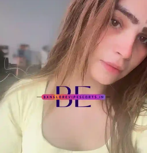 Photos of Aisha Escort Girl