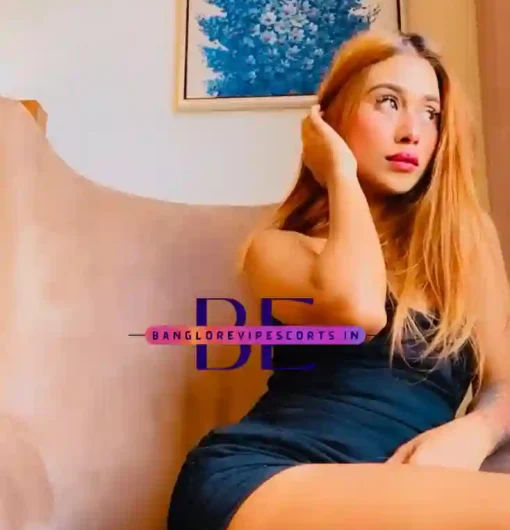 Photos of Mariyam Escort Girl