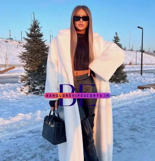 Escort Profile of Selena