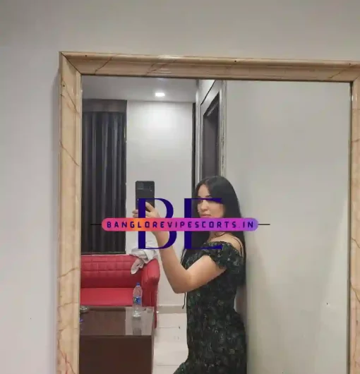 Pictures of Sezim Escort Girl