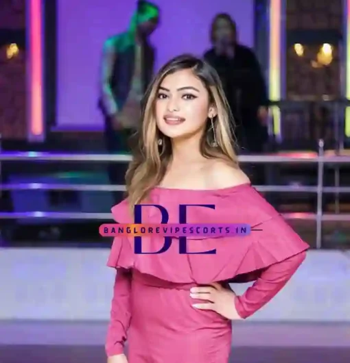 Pictures of Soniya Escort Girl