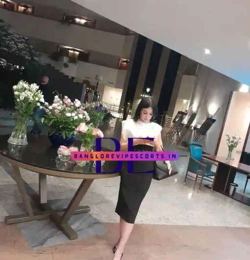 Pictures of Sezim Escort Girl