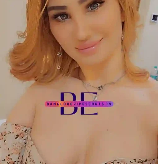 Photos of Chumm Escort Girl