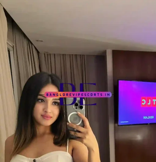 Images of a Working Lady